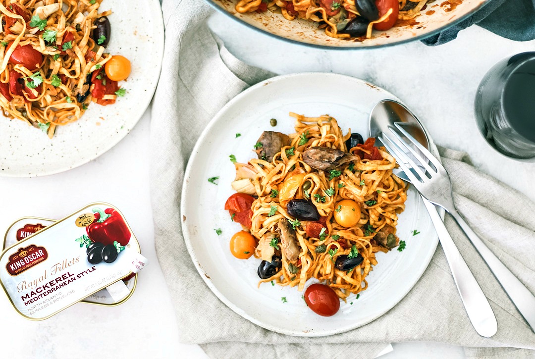 one-pot-mediterranean-pasta-with-mackerel-killing-thyme