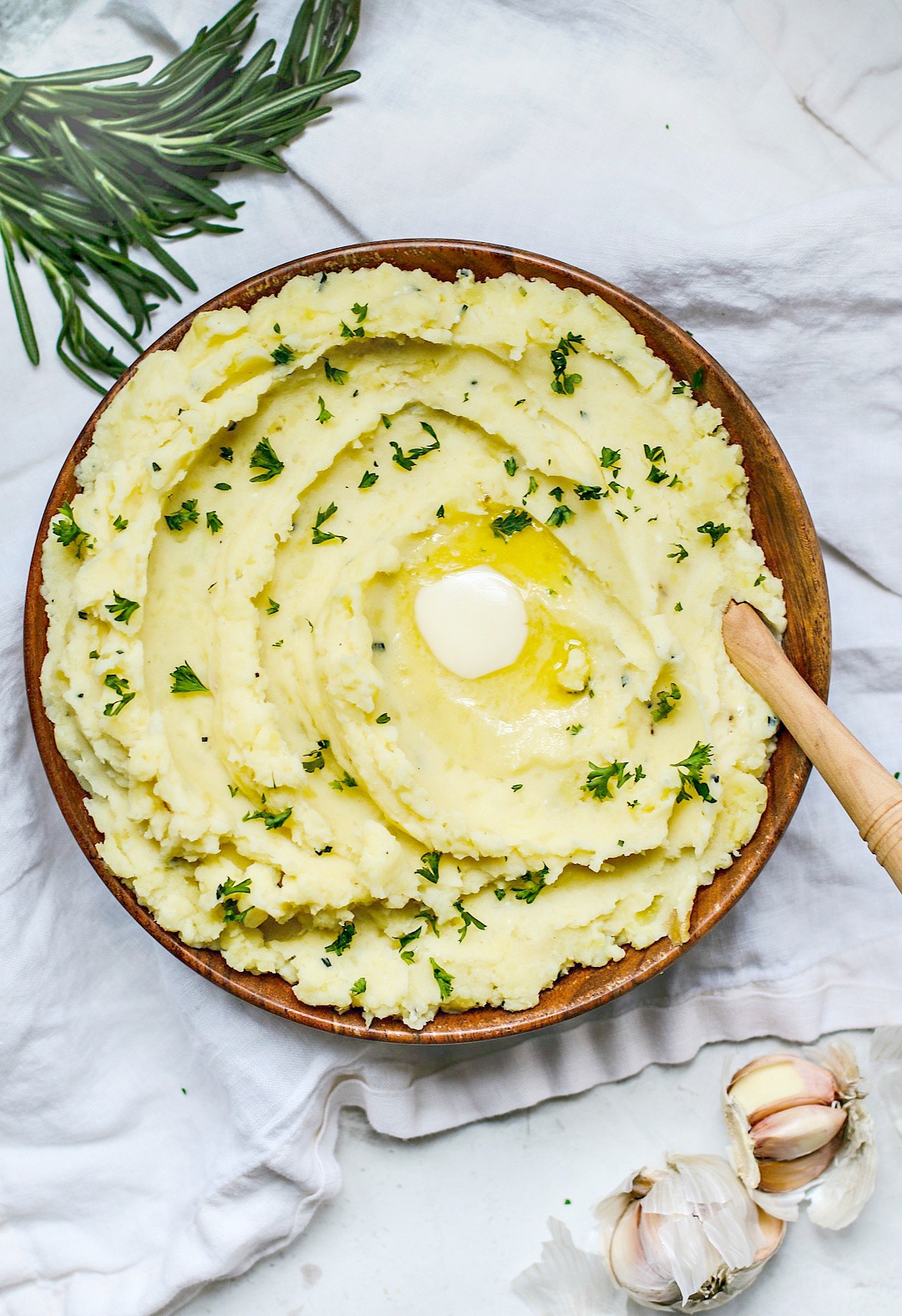 Roasted Garlic Mashed Potatoes With Rosemary - Killing Thyme