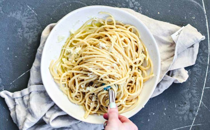 Lemon Pasta With Arugula {Pasta al Limone} - Killing Thyme