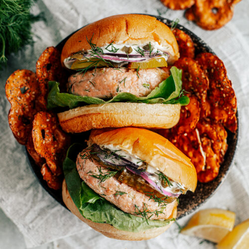 Try This Tasty And Protein-Packed Salmon Burger Recipe For Lunch